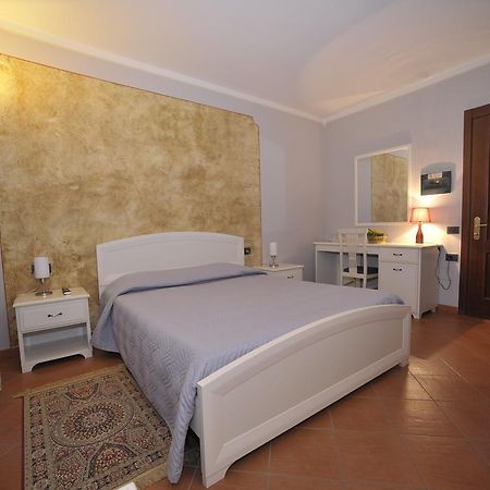Hotel Ristorante Borgovecchio Montegrosso d'Asti Экстерьер фото